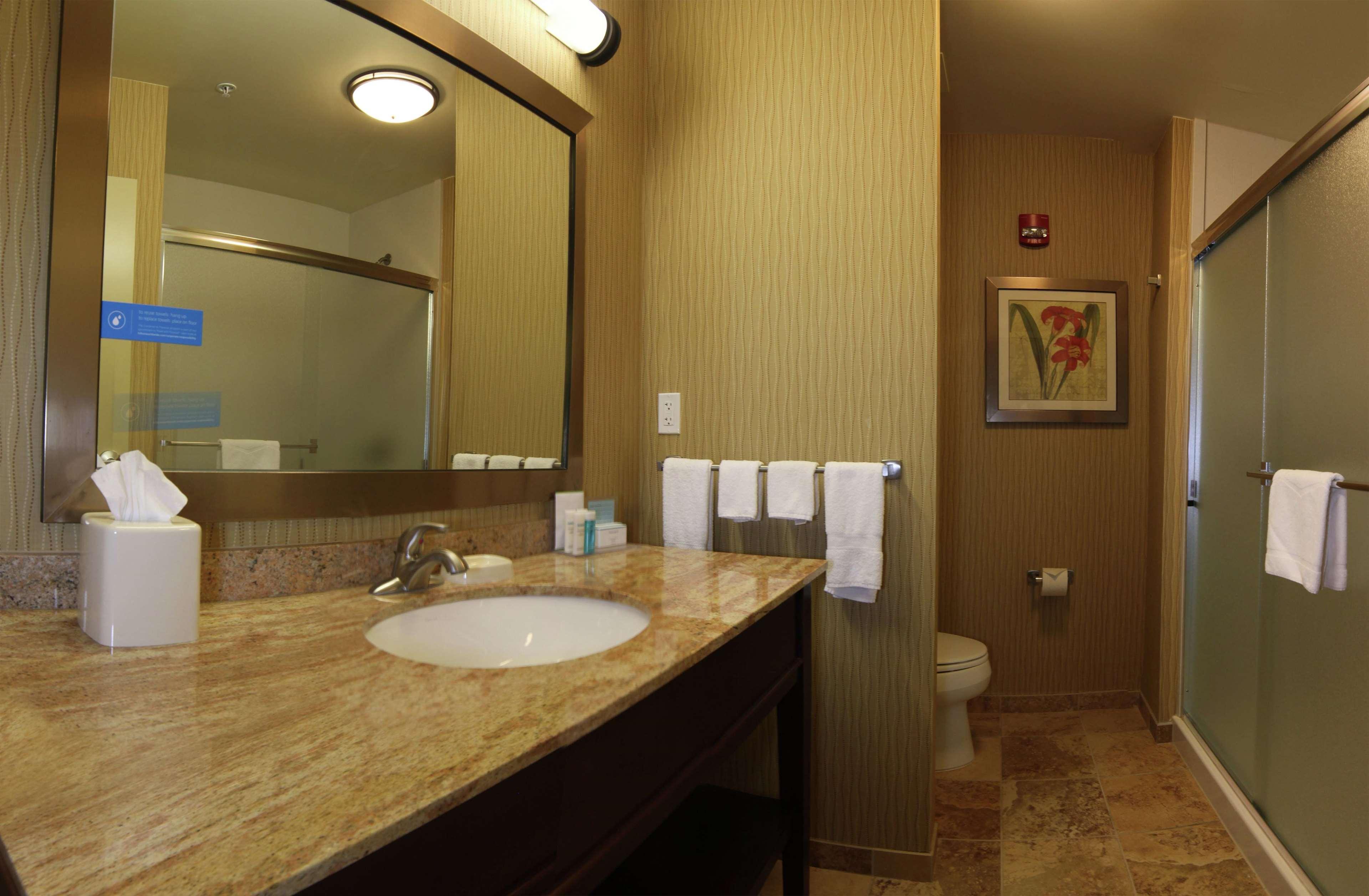 Hampton Inn & Suites Grand Forks Exterior foto