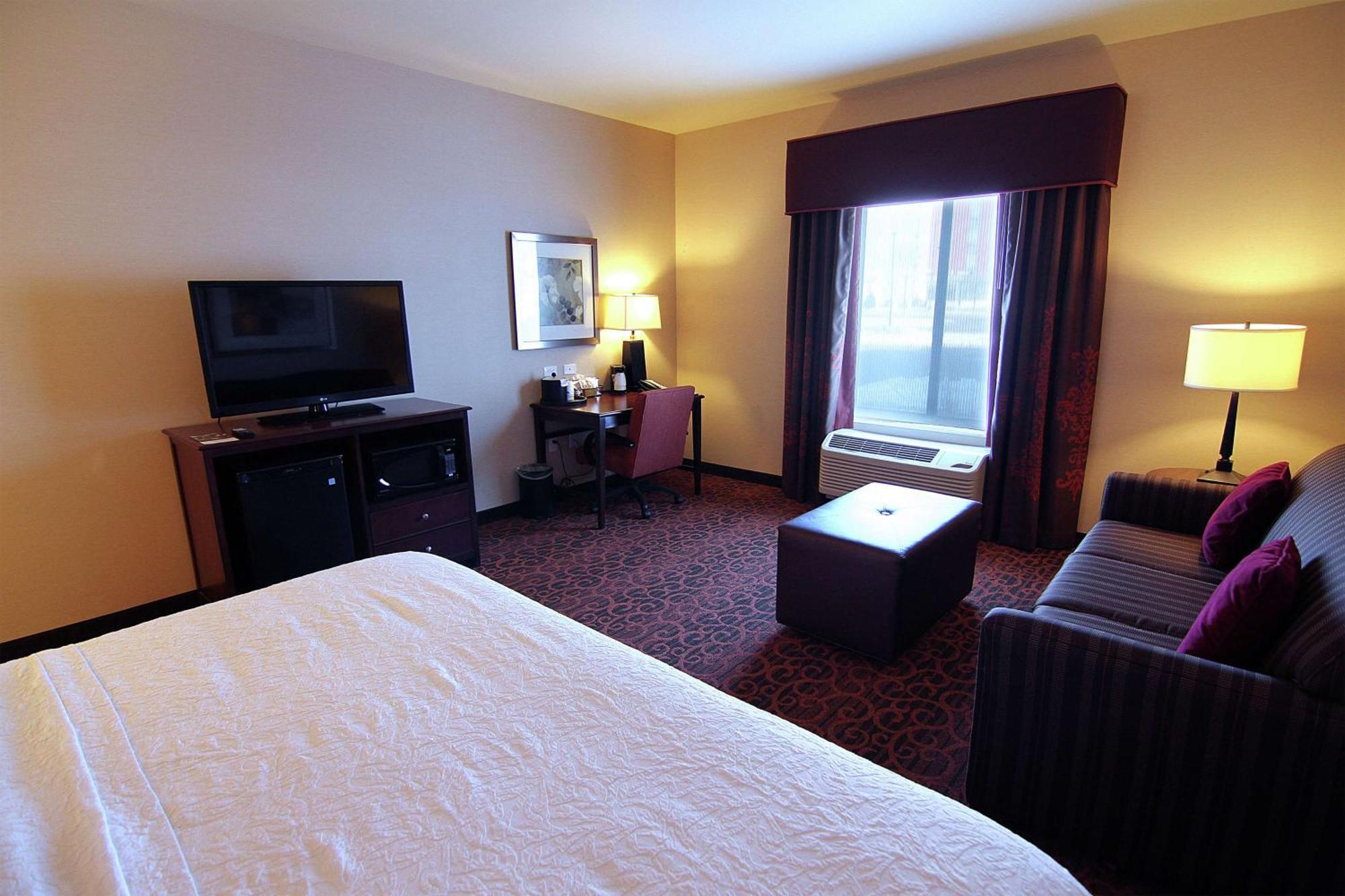 Hampton Inn & Suites Grand Forks Exterior foto