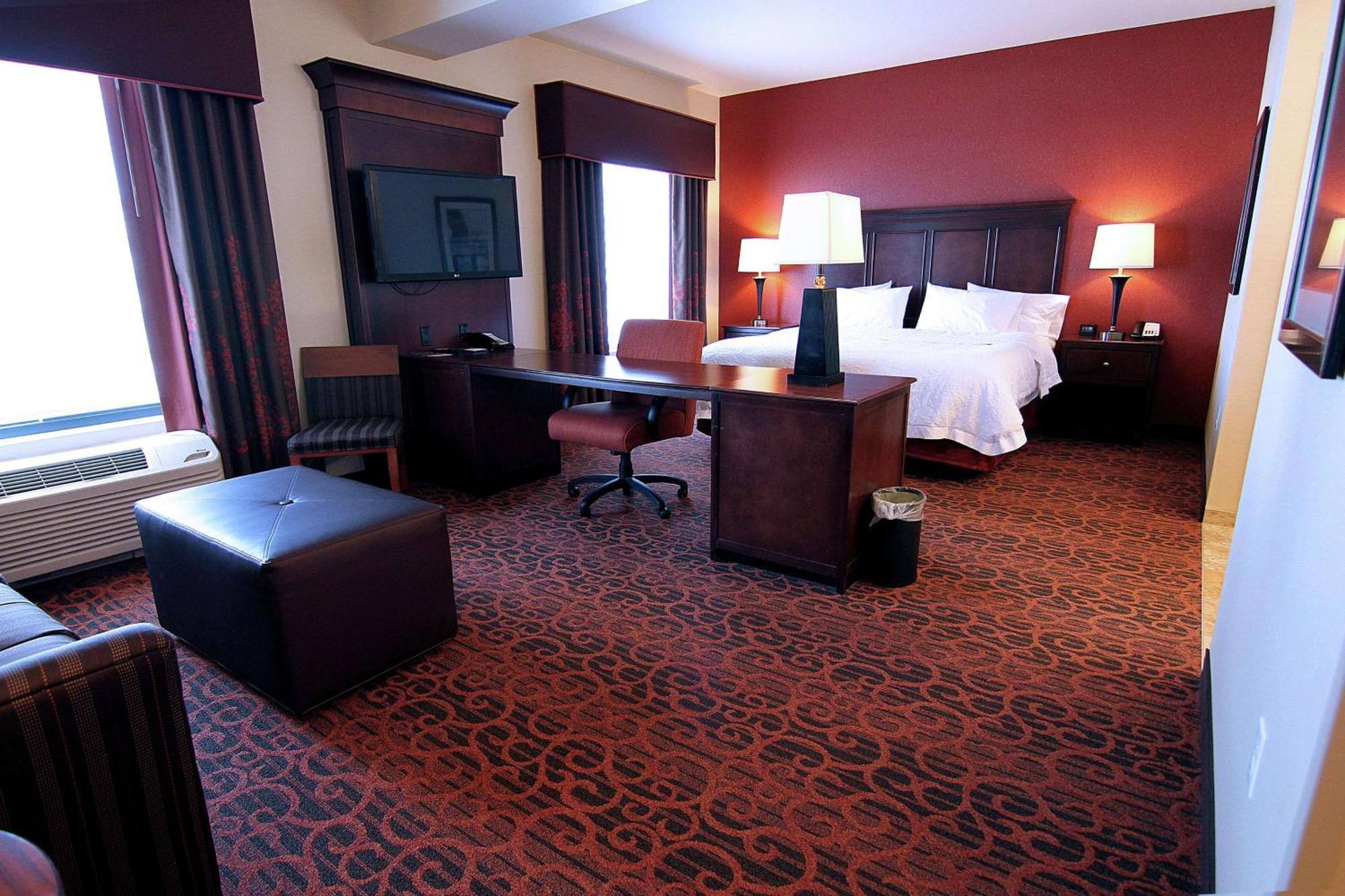 Hampton Inn & Suites Grand Forks Exterior foto